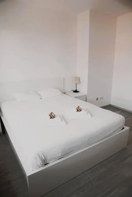 Lovely Modern 1 Bedroom Apartment Luksemburg 0*,  Luksemburg